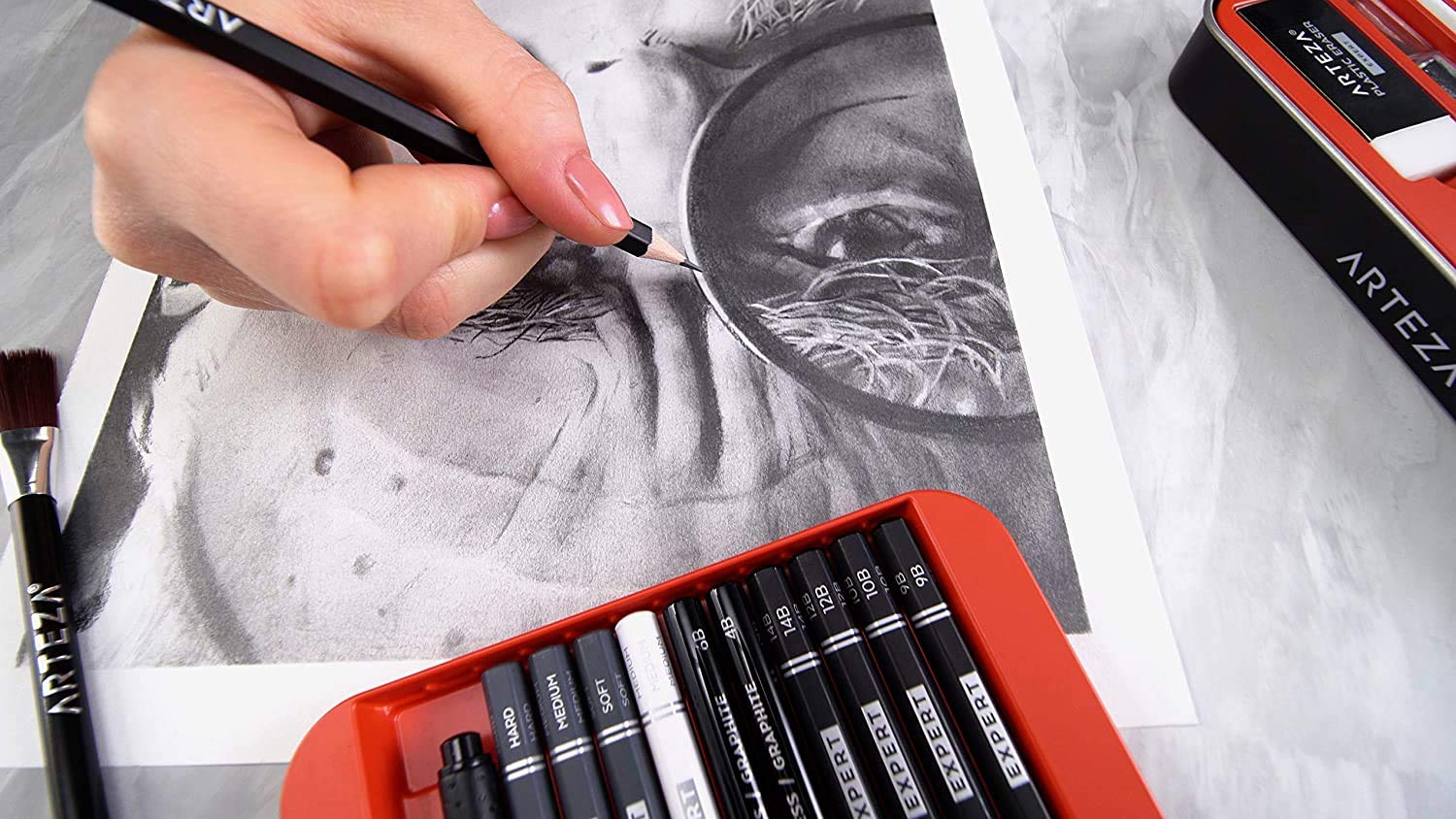 Amazon.com: Arteza Drawing Set for Adults, Set of 33 Artist